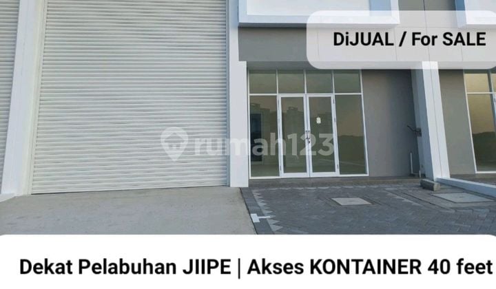 For Sale 300 M2 Warehouse Akr Bizland Manyar Gresik East Java Near Jiipe Port, Access for 40 Feet Container Trucks