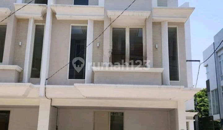 2 Milyar-An Dijual Rumah Baru Dharma Husada Indah Barat - New Modern Townhouse 3 Lantai Surabaya Timur Dekat Galaxy Mall, Unair,Dan Kampus Its