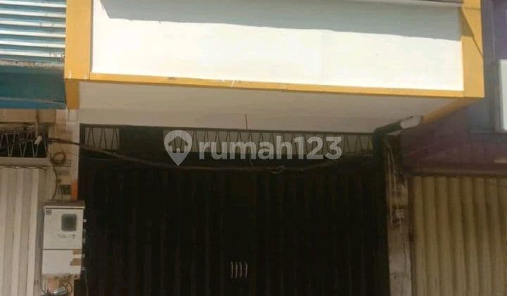 For Sale: Plaza Ambengan Shop House in Central Surabaya - Fronts Main Road - Next to BCA Bank - Certificate of Ownership - Suitable for All Types of Businesses