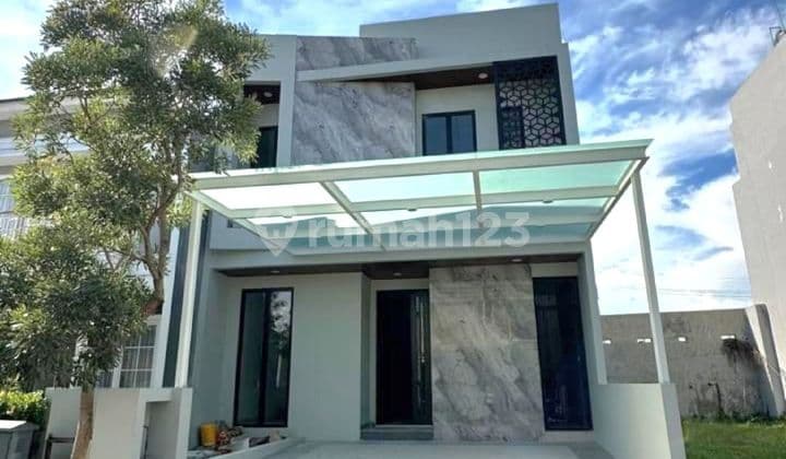 Murah 3 Milyar-an Dijual Rumah Baru Dian Istana Mocca Verbana Dekat Graha Family, Bukit Darmo Golf, Citraland, Pakuwon Mall
