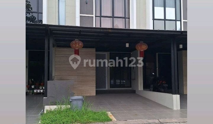 Disewakan Rumah North West Central Citraland Surabaya Barat Modern 3 Kamar Tidur Full Furnished Modern 2 Lantai Dekat Citra Berkat , Sport Center