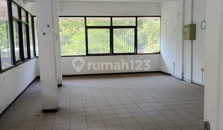 For Sale Shop House Rmi Ngagel - Hook -******** South East Surabaya - Spacious Car Parking Suitable for All Businesses Near Raya Manyar, Raya Nginden