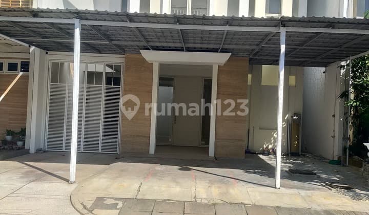 Rumah Pakuwon City Long Beach Dekat Palm Beach