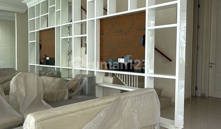 Rumah Pakuwon Indah Vbr 2 Dkt Citraland dan Graha Family Modern Minimalis