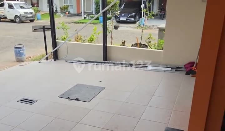 Rumah Hook Full Furnished Siap Pakai di Graha Padma