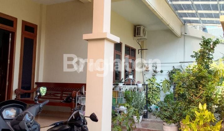SEMI-FURNISHED HOUSE IN TANAH MAS
