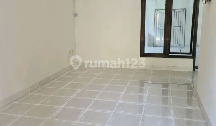 Rumah Siap Pakai di Bsb City