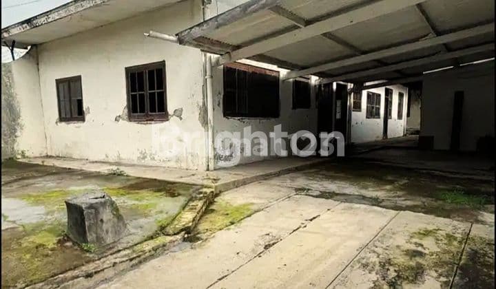 GUDANG DEKAT AKPOL