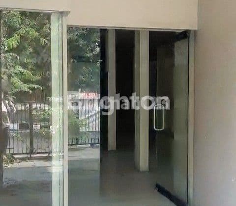 Cocok untuk Butik atau Kantor