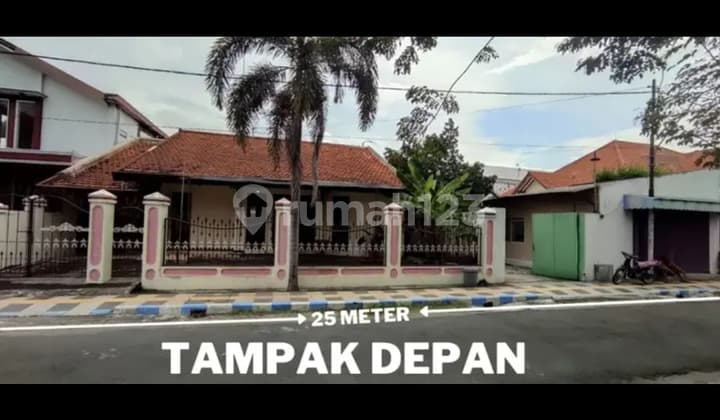 Spacious & Furnished Ready-to-Live House in the Center of Jombang City