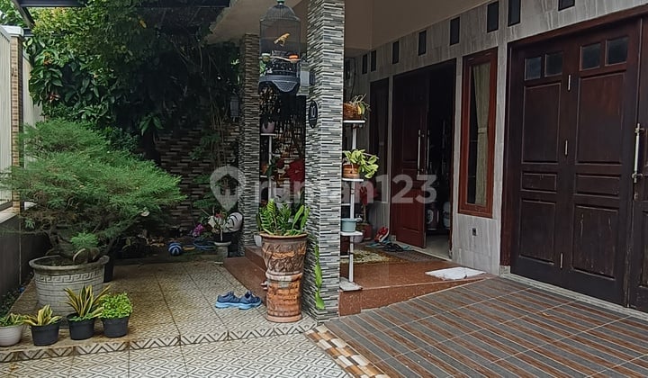 Rumah Mewah Siap Huni di Tengah Kota Jombang