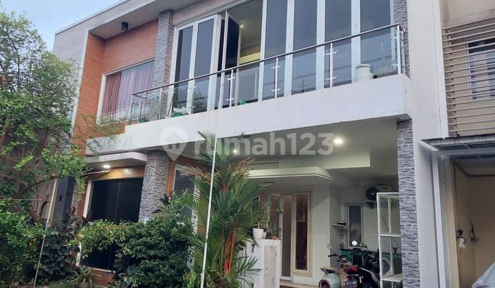 Rumah Asri Di Perumahan Palem Semi Karawaci