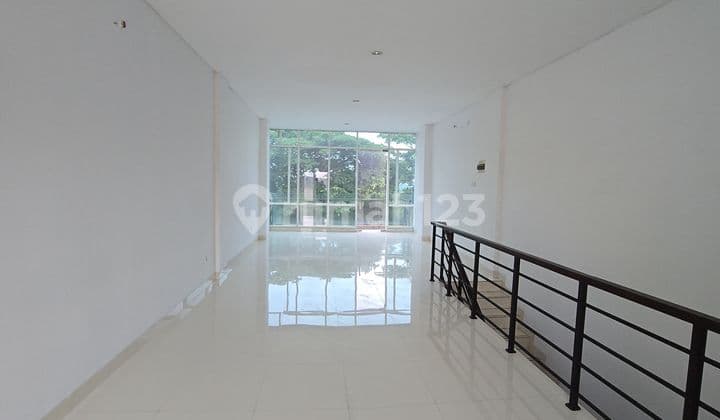 For Rent: The Icon Shop House 3 Floors Strategic Location