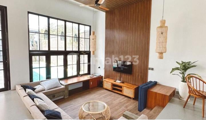 Beautiful Villa Fully Furnished With Swimming Pool In Bali