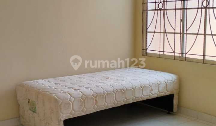 Taman Paris (townhouse) Lantai dasar Lippo karawaci