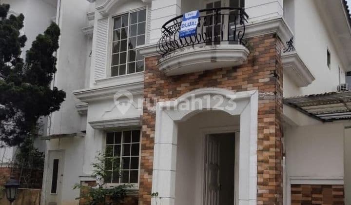 Rumah 2 Lantai Dekat Stasiun Rawa Buntu