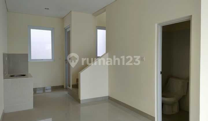 M1 Rumah 2 Lantai Palm Blossom Kalideres Jakarta Barat