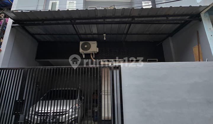 Rumah Full Renov. Tinggal.bawa Koper. Bisa Kpr