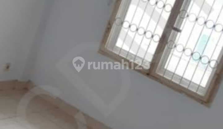 For Rent 2-Story Shop House. Taman Surya, Kalideres, West Jakarta