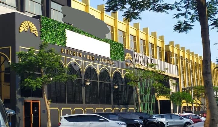 For Sale: 4-Unit Shophouse Row, Business Included. Ready to Continue.