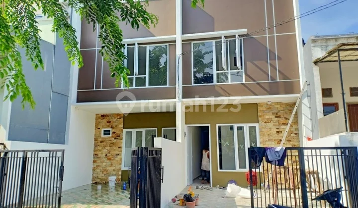 Rumah murah baru Minimalis 2 Lantai 3 kamar deket mall bebas banjir di Kelapa Gading Rumah murah baru Minimalis 2 Lantai 3 kamar deket mall bebas banjir di Kelapa Gading