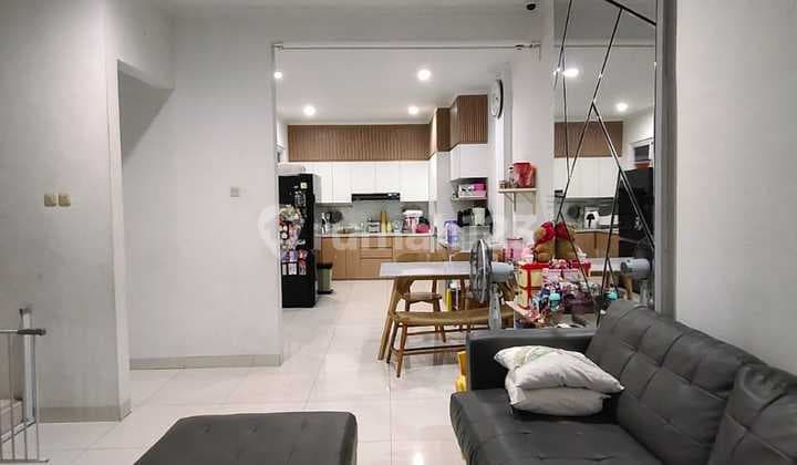 Cheap Sale !! Rare Find !! 2-Story Minimalist House in Kelapa Gading
