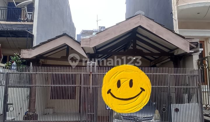 Dijual Cepat Murah Rumah 3 Kamar Deket Mall Mkg Deket Sekolah Penabur Di Kelapa Gading