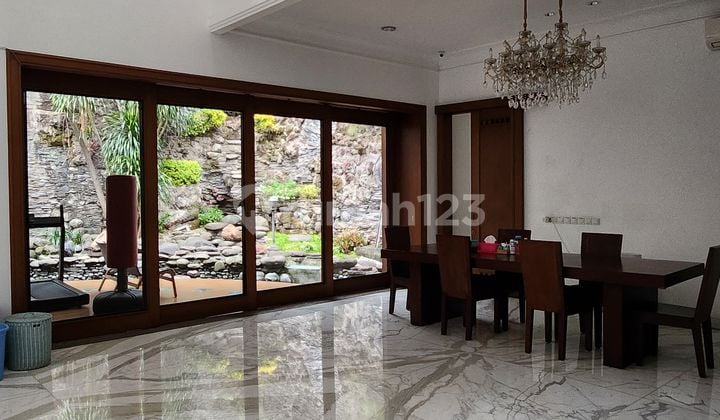 Jual Cepat.... Rumah 3 Lantai ...Bebas Banjir......5 Kamar di Bukit Gading Mediteranian Kelapa Gading
