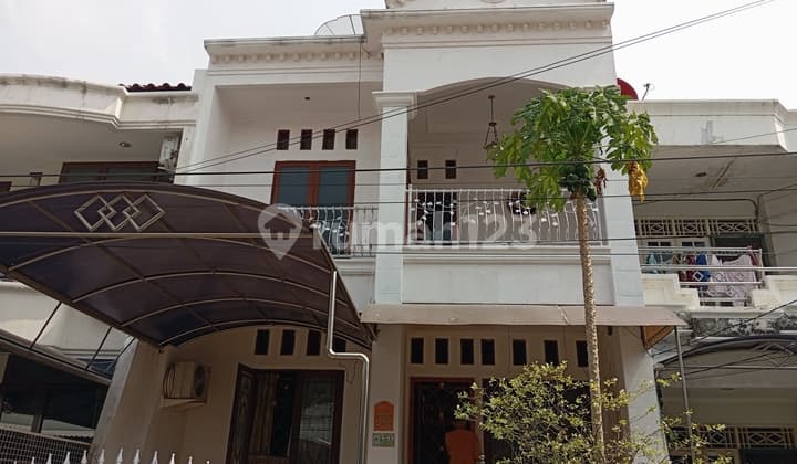 Jual Cepat....Bu...Rumah Minimalis....Rapi...4 Kamar...2 Lantai....Di Kelapa Gading