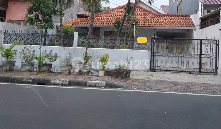 Rumah Pinggir Jalan Lebar Strategis Di Puloasem