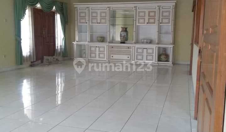 2-Story House with Good SHM, Semi-Furnished in Taman Pesona Mediteran