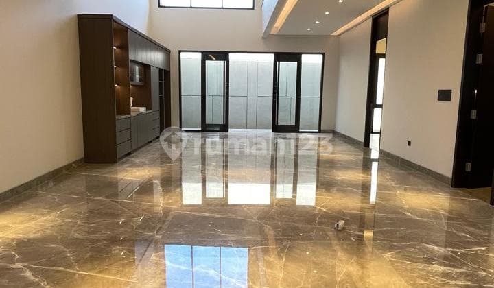 Rumah Mewah Bagus Siap Huni Siap Pakai Lokasi Setraduta Bandung