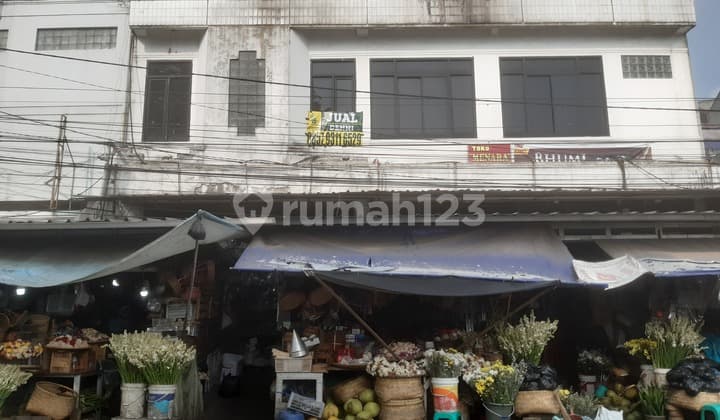 Dijual Ruko Jalan Cikutra,dekat ke ********.
