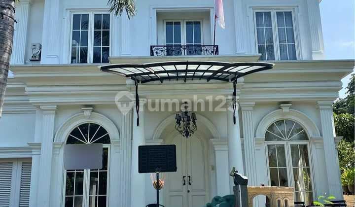 Rumah Hook Di Less Belles Maisons Serpong Tangerang Selatan Mewah