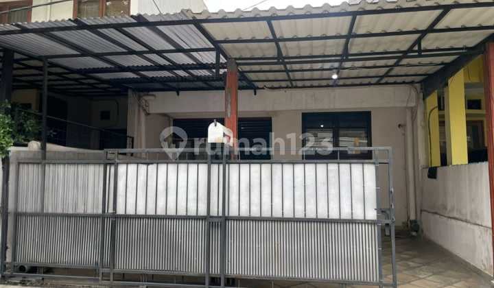 Rumah Hitung Tanah Bagus di Pondok Indah Jakarta Selatan