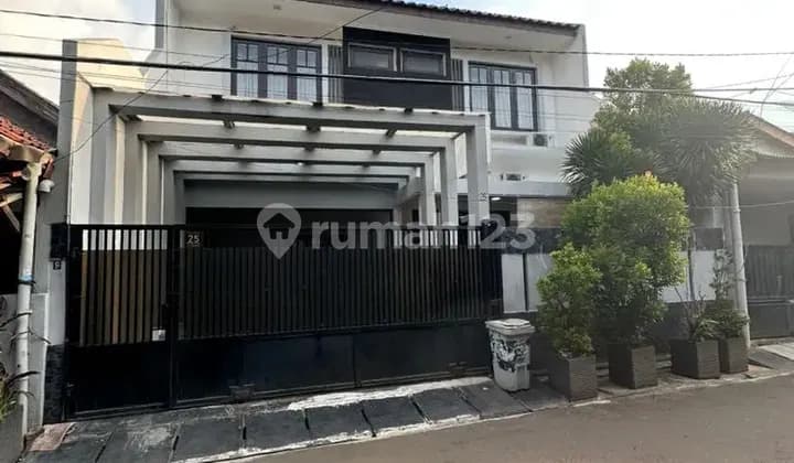 Rumah Bagus Di Radio Dalam Kebayoran Baru Jaksel Dekat Senayan