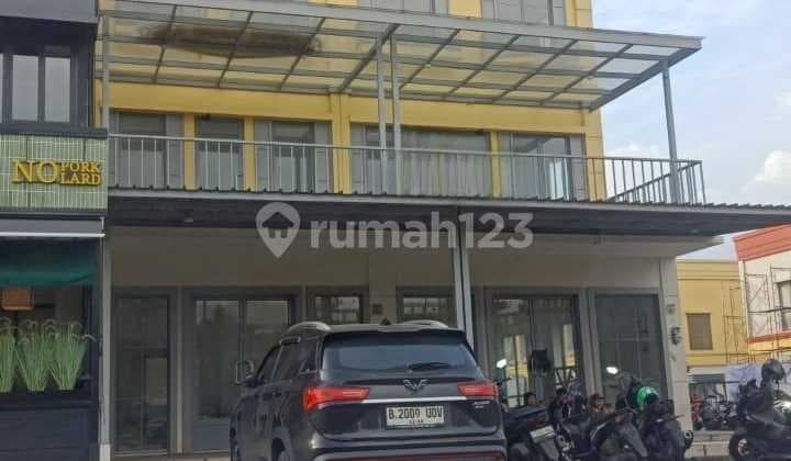 Ruko Gandeng Hadap Jalan Raya Maggiore Square Gading Serpong
