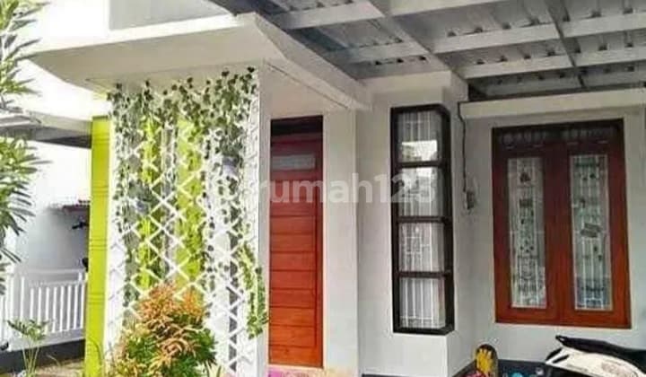 Rumah Murah Siap Huni Dilintasi Angkot Dibandung