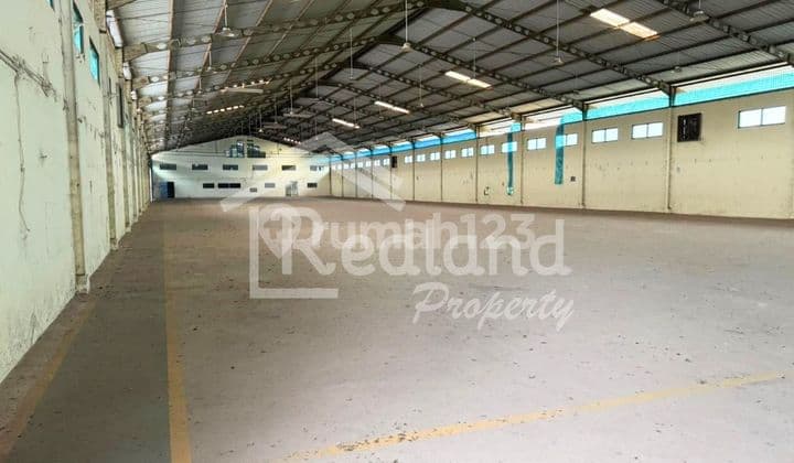 Factory in the Buaran area, Pekalongan (Si Tt 8258)