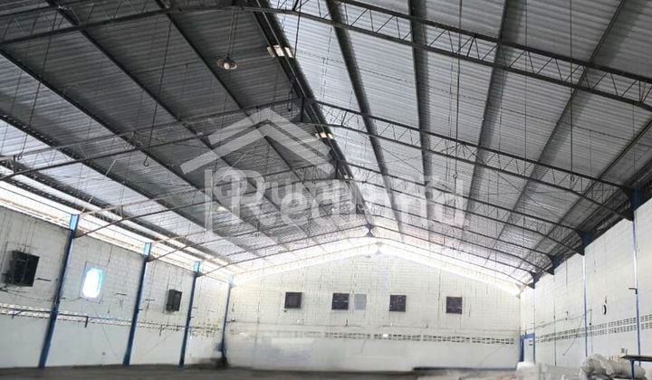 Gudang di Tugu Industri Raya , Semarang ( Vn Tt 8338 )