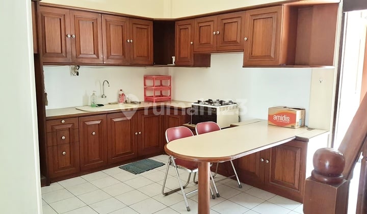 Rumah Bagus Full Furnished Siap Huni