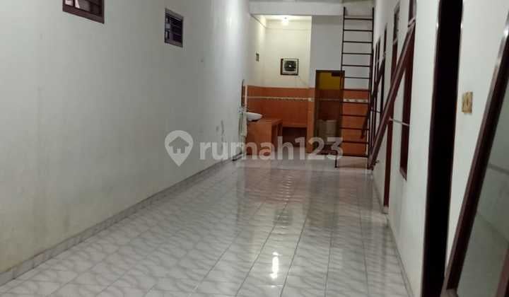 Rumah Dua Lantai Dan Enam Kamar Di Tki2