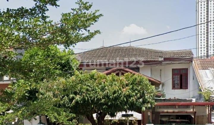 For Sale Very Strategic House on Dempo Street, Kebayoran Baru