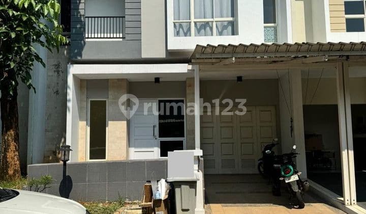 Rumah 2 Lantai di Spring Gading Serpong