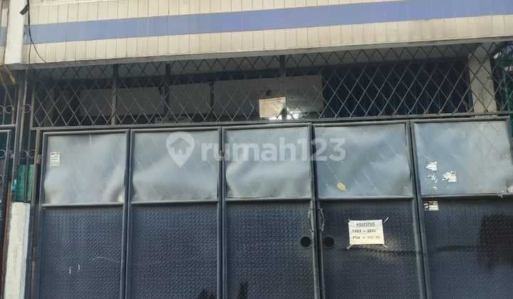 3 Story House Ready to Occupy Flood-Free in Jelambar Baru, West Jakarta