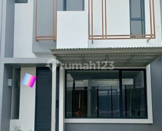 Rumah 2 Lantai Baru Bagus Di Yuthica Bsd