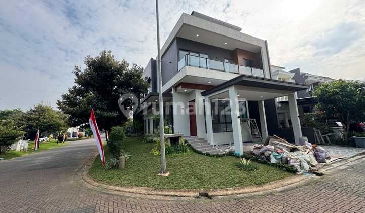 Dijual Rumah Baru Bangunan Mandiri Di Greenwich Shedlfield, Bsd.