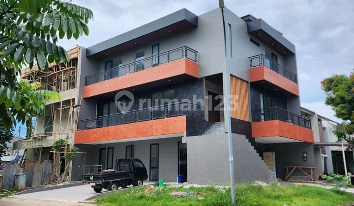 Dijual Rumah Di Sutera Feronia Park, Alam Sutera.