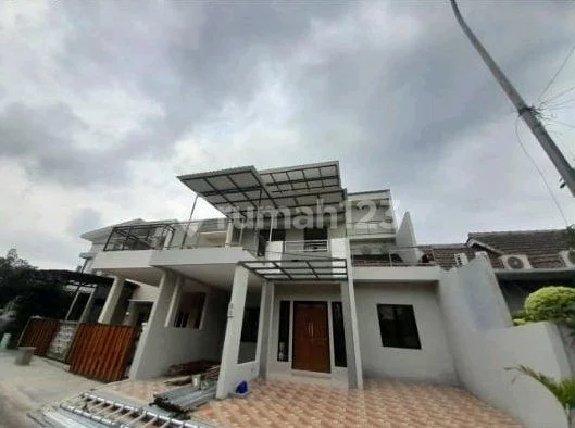 Dijual Murah Rumah Di Taman Chrisant -kencana Loka, Bsd