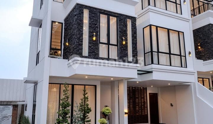 For Sale: Exclusive Townhouse in Lebak Bulus, South Jakarta.